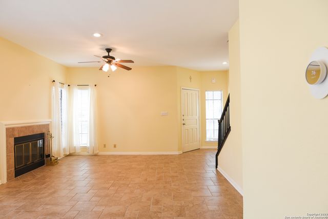 9 Chapel Hill Circle, San Antonio, TX 78240
