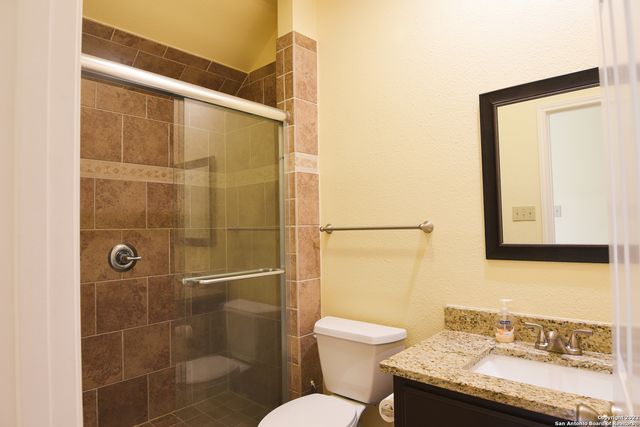9 Chapel Hill Circle, San Antonio, TX 78240
