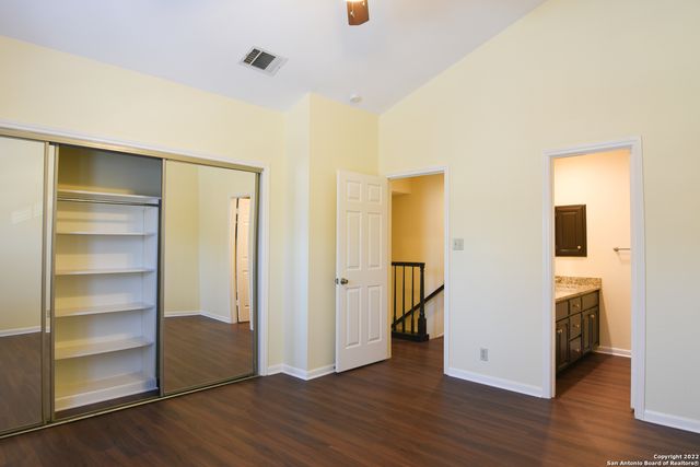9 Chapel Hill Circle, San Antonio, TX 78240