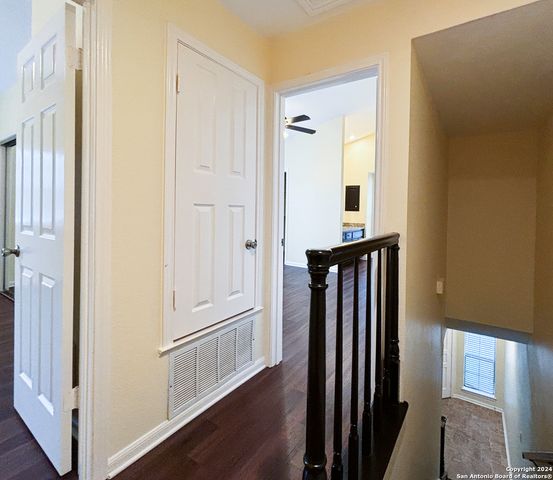 9 Chapel Hill Circle, San Antonio, TX 78240