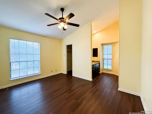 9 Chapel Hill Circle, San Antonio, TX 78240
