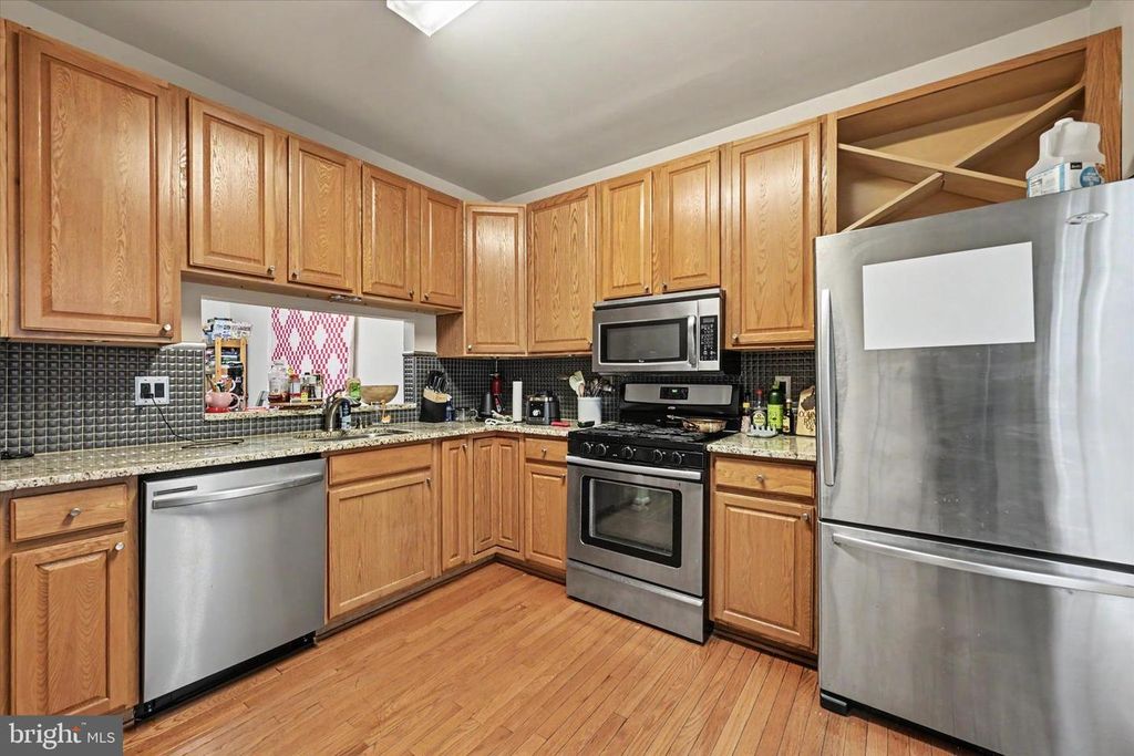 Image 7 of property listing at 3507 IVY BANK PL, Laurel, MD 20724