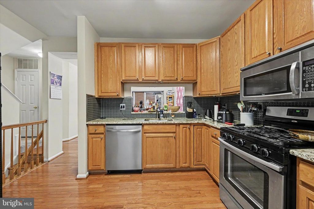 Image 8 of property listing at 3507 IVY BANK PL, Laurel, MD 20724