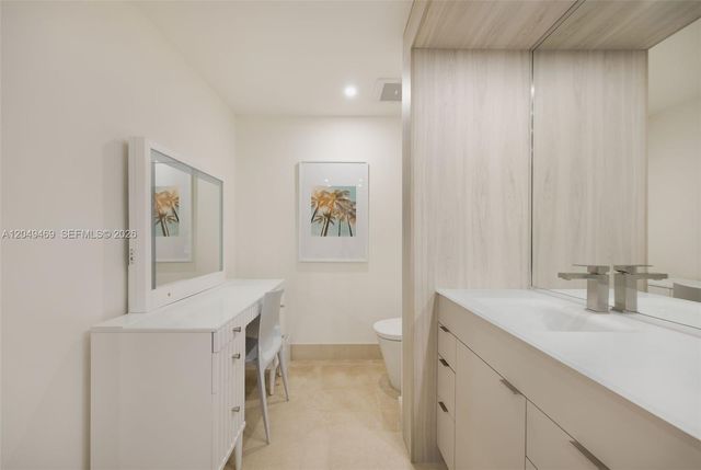 6799 Collins Ave 1402, Miami Beach, FL 33141
