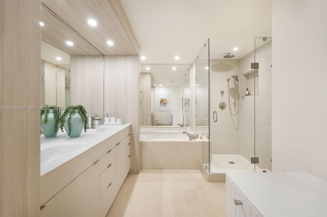 6799 Collins Ave 1402, Miami Beach, FL 33141