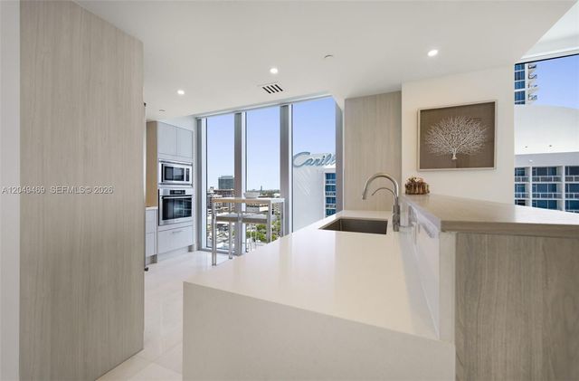 6799 Collins Ave 1402, Miami Beach, FL 33141