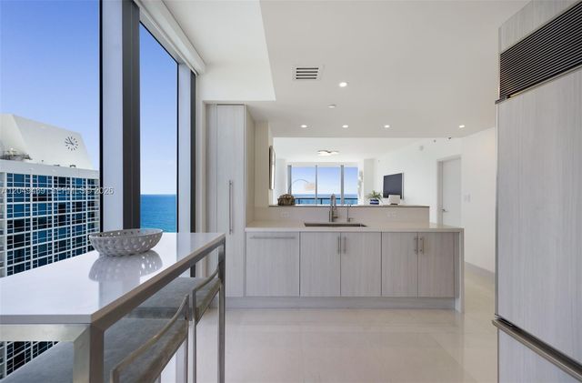 6799 Collins Ave 1402, Miami Beach, FL 33141