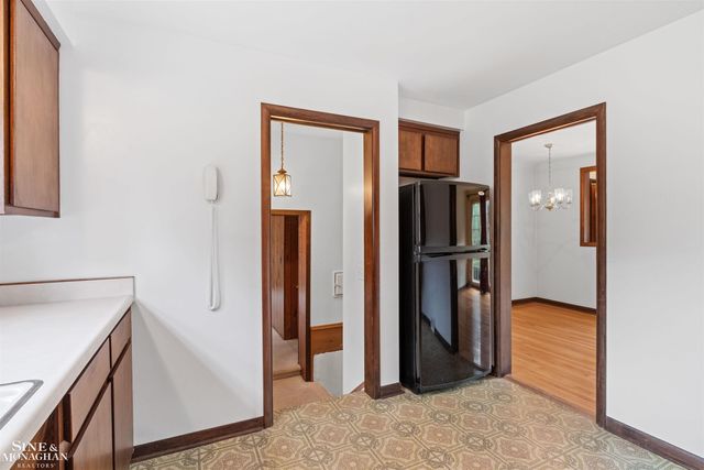 28444 Kirkside Lane, Farmington Hills, MI 48334