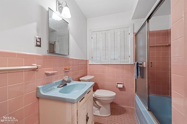 28444 Kirkside Lane, Farmington Hills, MI 48334