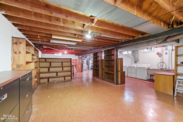28444 Kirkside Lane, Farmington Hills, MI 48334
