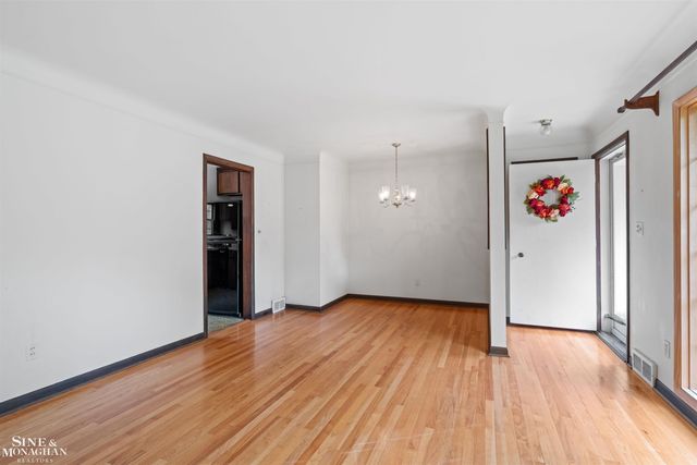 28444 Kirkside Lane, Farmington Hills, MI 48334
