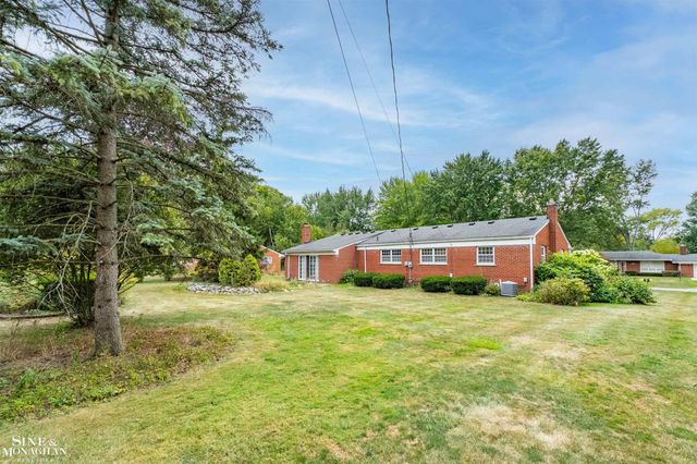 28444 Kirkside Lane, Farmington Hills, MI 48334
