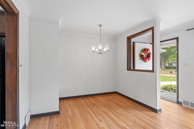 28444 Kirkside Lane, Farmington Hills, MI 48334