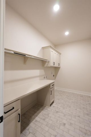 3084 Avilla Manor, Alexander, AR 72002