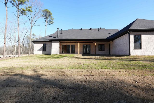 3084 Avilla Manor, Alexander, AR 72002