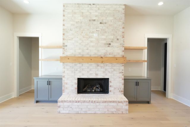 3084 Avilla Manor, Alexander, AR 72002