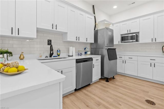 431 Tributary LN, Carrollton, VA 23314