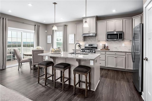 431 Tributary LN, Carrollton, VA 23314