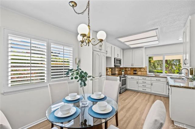 252 E Radcliffe Drive, Claremont, CA 91711