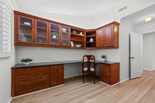 252 E Radcliffe Drive, Claremont, CA 91711