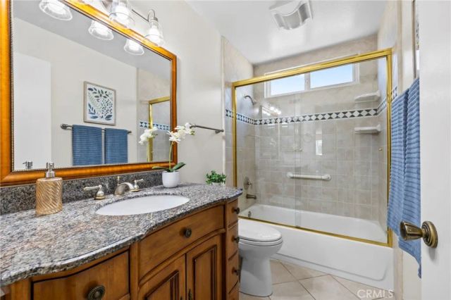 252 E Radcliffe Drive, Claremont, CA 91711