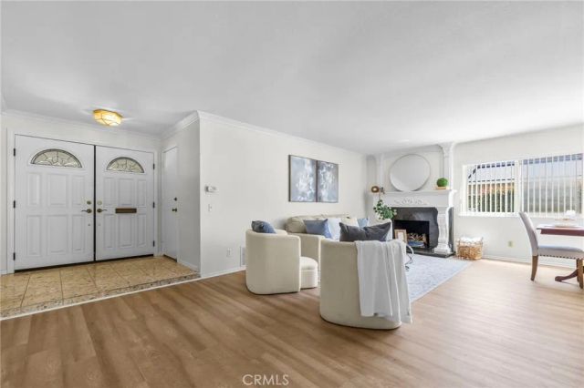252 E Radcliffe Drive, Claremont, CA 91711