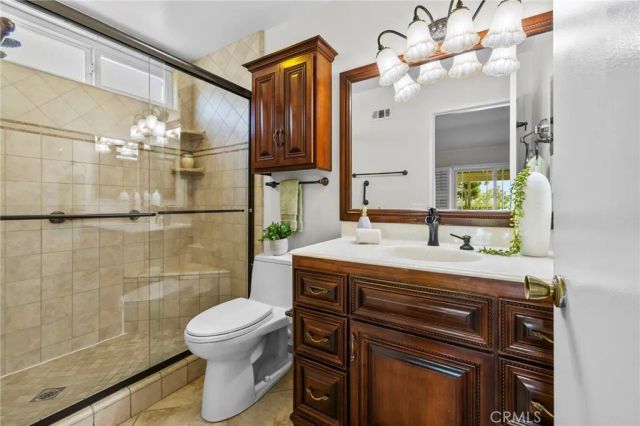 252 E Radcliffe Drive, Claremont, CA 91711