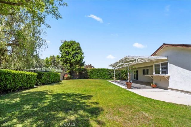 252 E Radcliffe Drive, Claremont, CA 91711