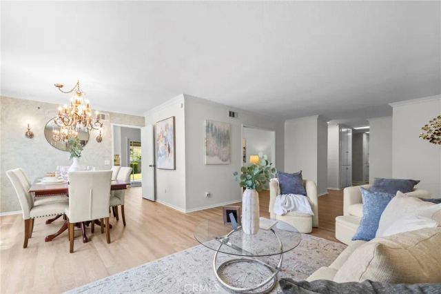 252 E Radcliffe Drive, Claremont, CA 91711
