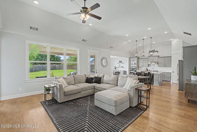 13910 Highlands Crest Loop, Olive Branch, MS 38654