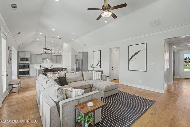 13910 Highlands Crest Loop, Olive Branch, MS 38654