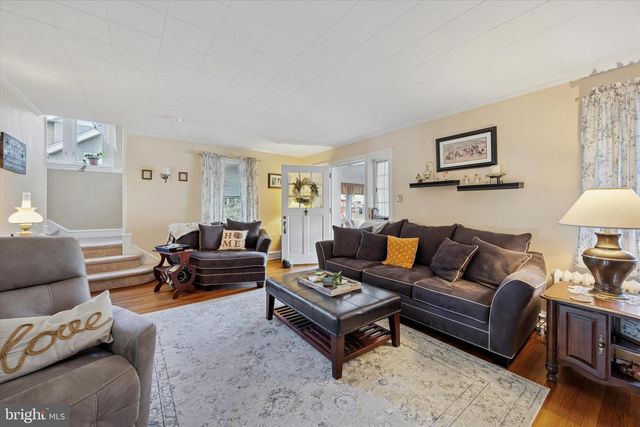 7220 LINWOOD AVE, Upper Darby, PA 19082