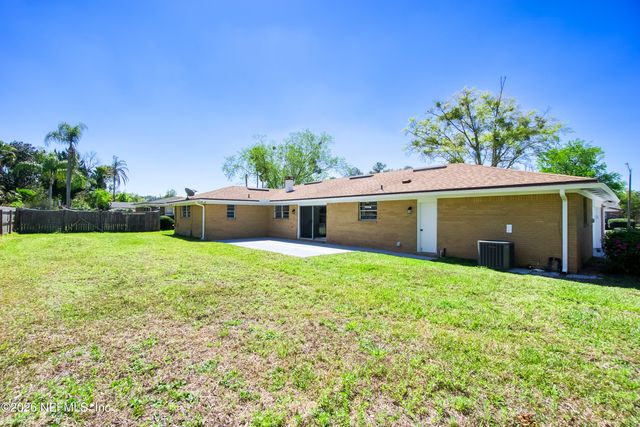 9015 SOUTHWARK Drive N, Jacksonville, FL 32257