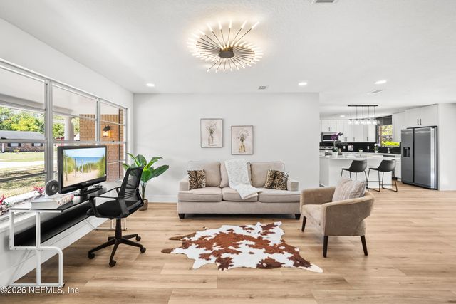 9015 SOUTHWARK Drive N, Jacksonville, FL 32257