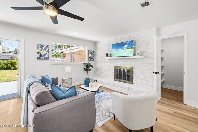 9015 SOUTHWARK Drive N, Jacksonville, FL 32257