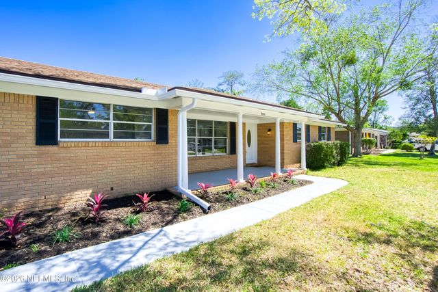 9015 SOUTHWARK Drive N, Jacksonville, FL 32257