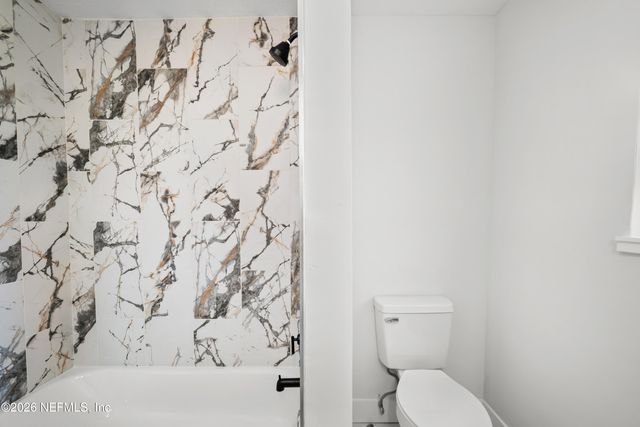 9015 SOUTHWARK Drive N, Jacksonville, FL 32257