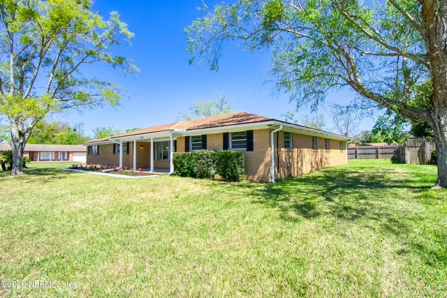 9015 SOUTHWARK Drive N, Jacksonville, FL 32257