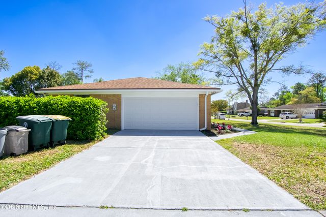 9015 SOUTHWARK Drive N, Jacksonville, FL 32257