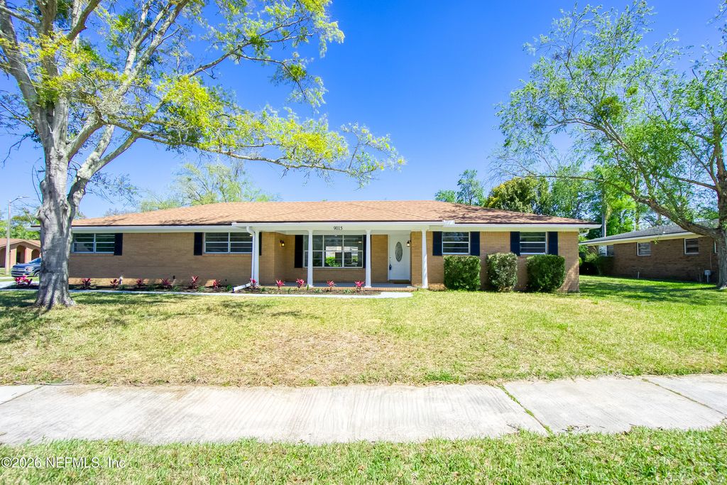 9015 SOUTHWARK Drive N, Jacksonville, FL 32257