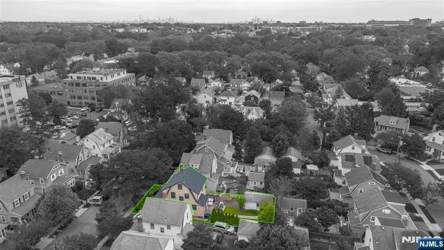 16 Coolidge Avenue, Bloomfield, NJ 07003