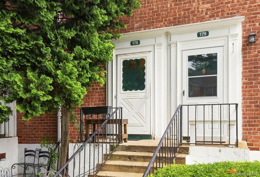 27 Fieldstone Drive 178, Hartsdale, NY 10530 — exterior
