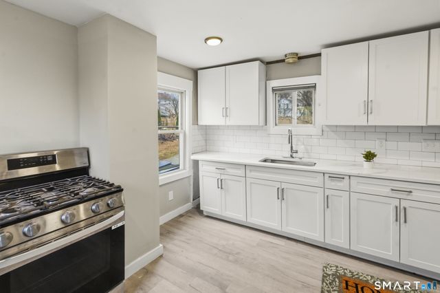 9-11 Battey Street, Putnam, CT 06260