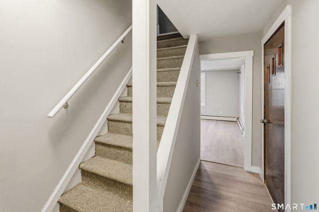 9-11 Battey Street, Putnam, CT 06260