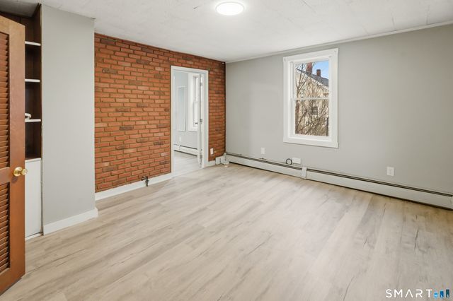 9-11 Battey Street, Putnam, CT 06260