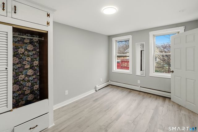 9-11 Battey Street, Putnam, CT 06260