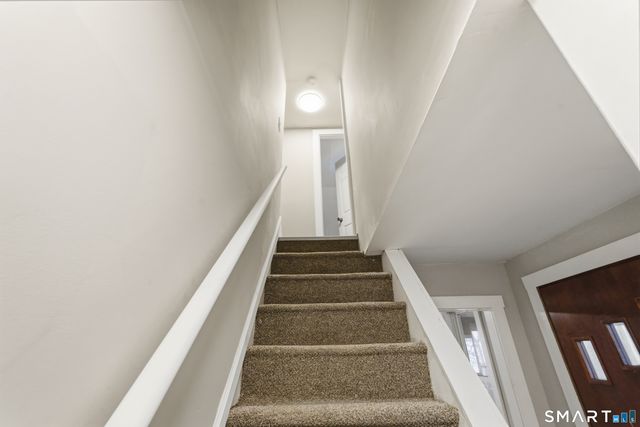 9-11 Battey Street, Putnam, CT 06260