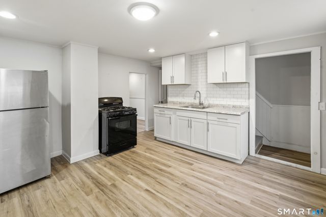 9-11 Battey Street, Putnam, CT 06260