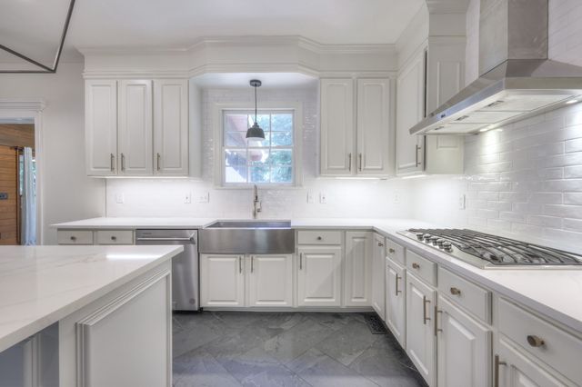 224 Stonehaven Cir, Franklin, TN 37064