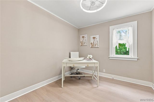 580 Longmeadow Road, Amherst, NY 14226